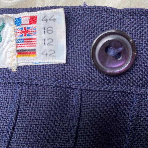 Vintage Navy Skirt with Pleated Plaid (authentic - bought in Scotland) - Picture 4 of 8